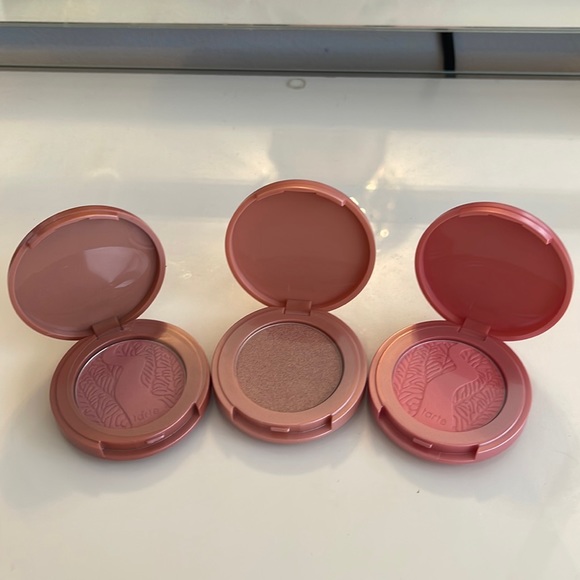 New Tarte Amazonian Clay 12-hour blush, and highliter trio (1.5 g size)